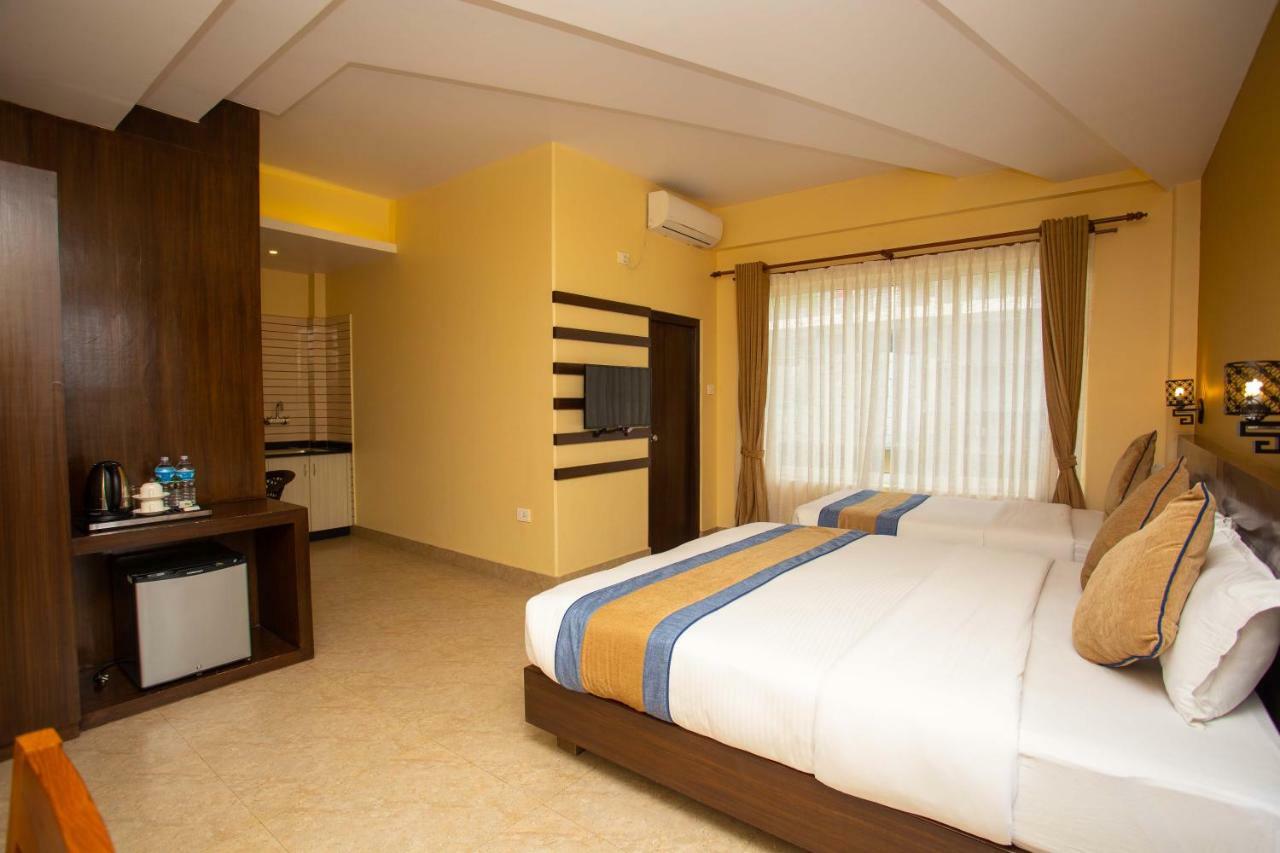 Hotel Lake Paradise Pokhara Exterior foto