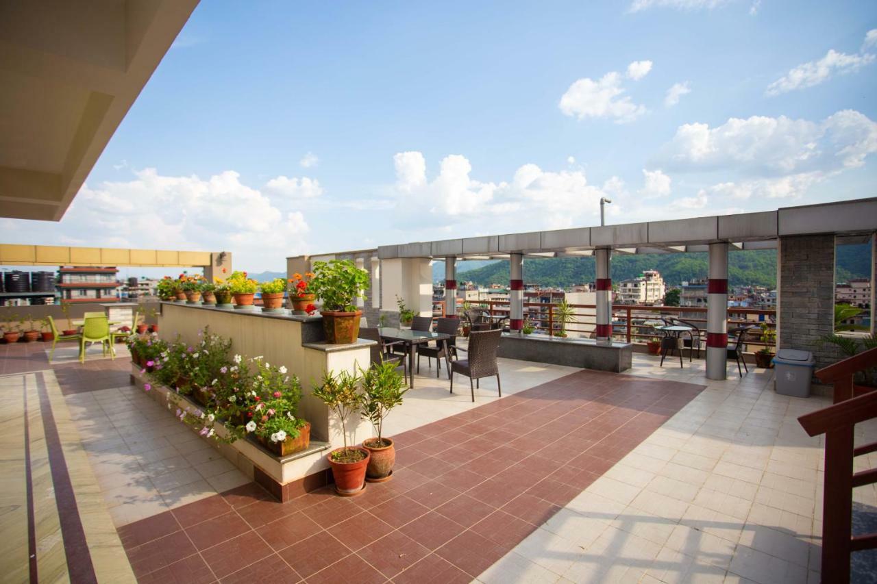 Hotel Lake Paradise Pokhara Exterior foto