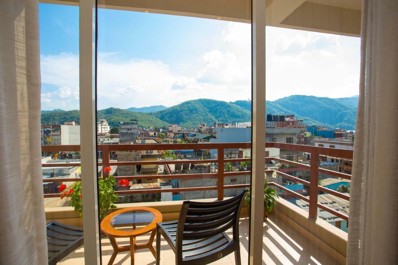 Hotel Lake Paradise Pokhara Exterior foto